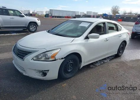 2013 Nissan Altima 2.5 S z USA, uszkodzony, nr VIN 1N4AL3AP9DC287177